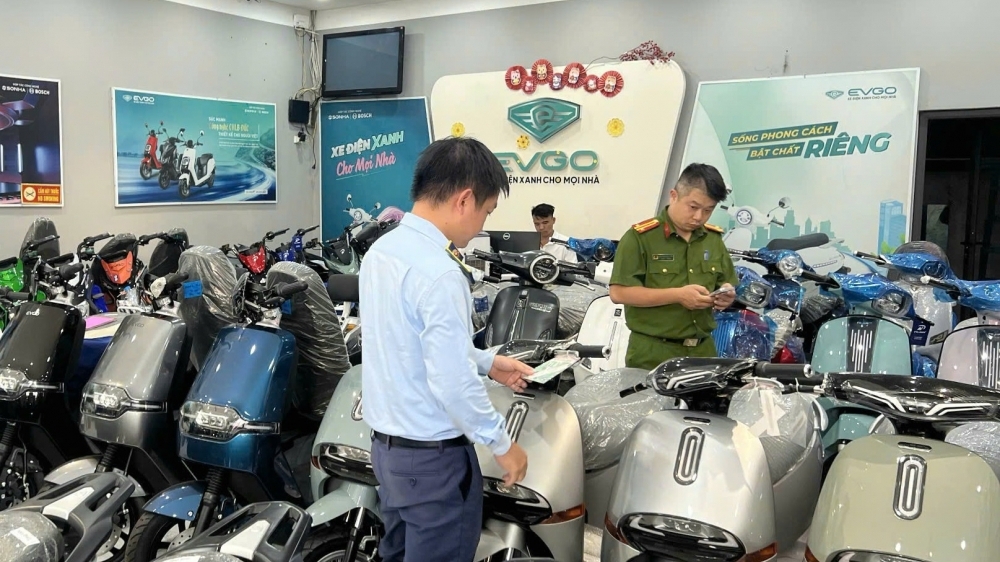 Hà Nội: Chuyển công an điều tra vụ bán xe máy điện giả nhãn hiệu NIJA