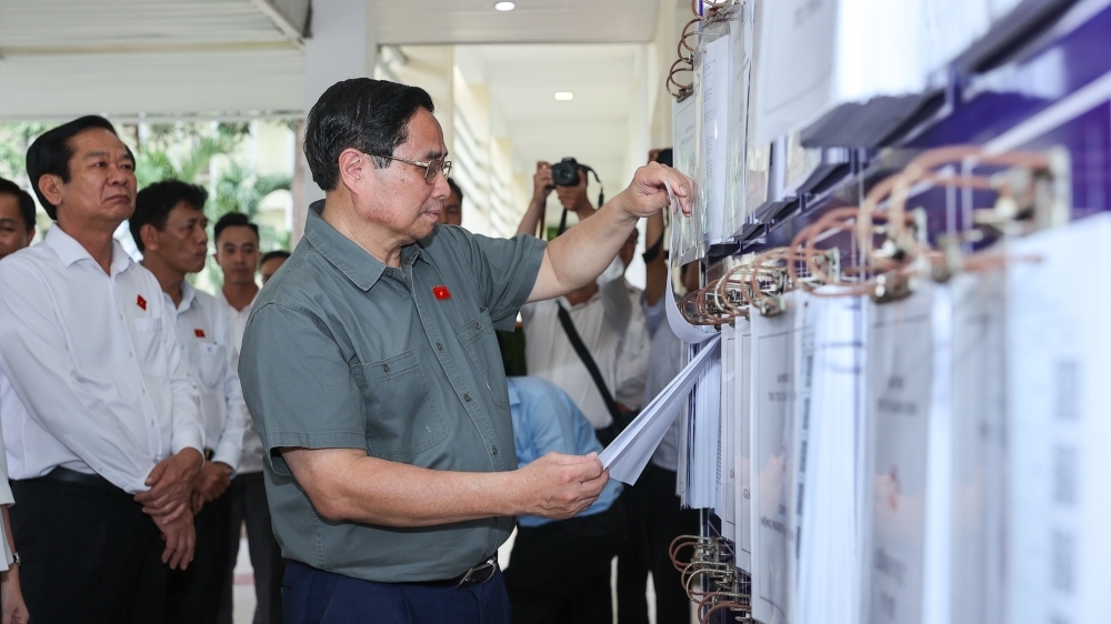 Thủ tướng: Cán bộ làm ngoài giờ hành chính, cả thứ Bảy, Chủ nhật để phục vụ người dân