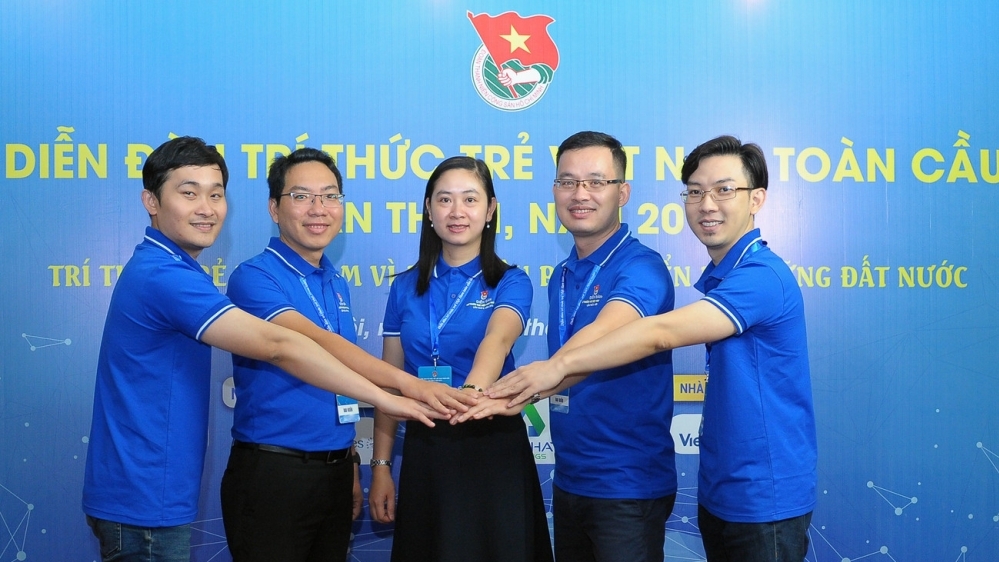 Đặt hàng trí thức trẻ từ nhu cầu thực tiễn