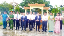 Thanh Hóa: Lãnh đạo, cán bộ công chức xã Hoa Lộc tổ chức hướng về cội nguồn