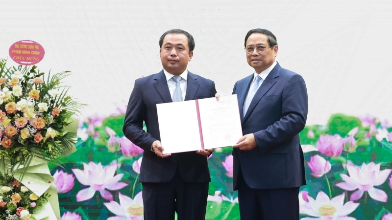 Thủ tướng Chính phủ trao quyết định giao quyền Bộ trưởng Bộ Nông nghiệp và Môi trường