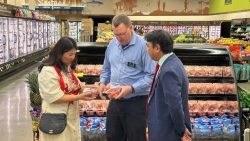 qua vai viet nam lan dau tien co mat tai he thong sieu thi lon nhat nuoc my