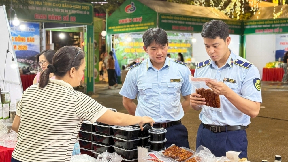 Kiểm soát, ngăn chặn việc lợi dụng mưa bão để đầu cơ, tăng giá hàng hóa