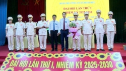 cong an xa hoai duc ban linh nhan van vi nhan dan phuc vu