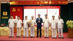 cong an xa duong hoa ban linh tan tuy no luc vi binh yen cua nhan dan