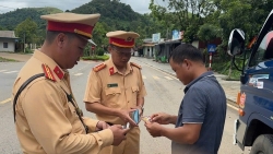 canh sat giao thong tong kiem soat o to kinh doanh van tai tren toan quoc