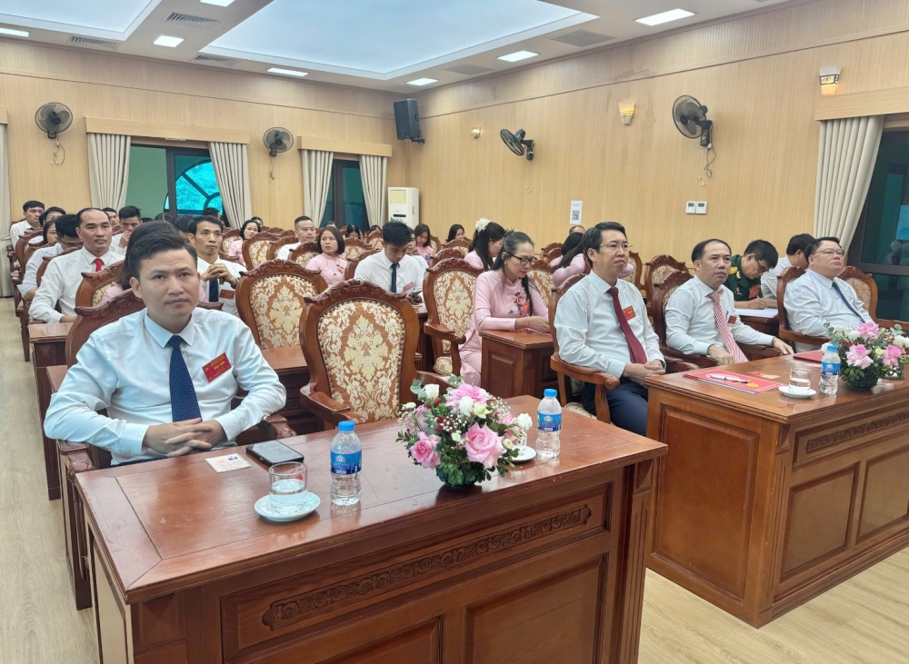 Nâng cao vai trò của Đảng bộ các cơ quan Đảng xã Hoài Đức