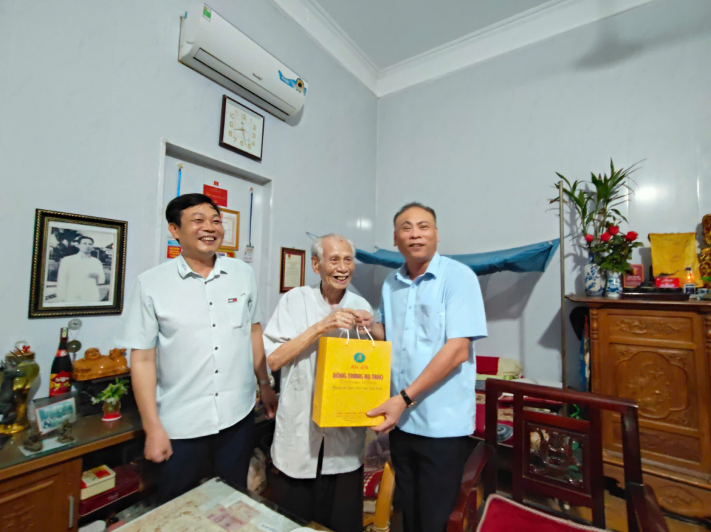 Nghĩa tình của xã Đan Phương với người có công, gia đình chính sách