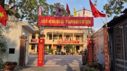 khan truong xu ly cac tru so doi du sau sap nhap tranh that thoat lang phi