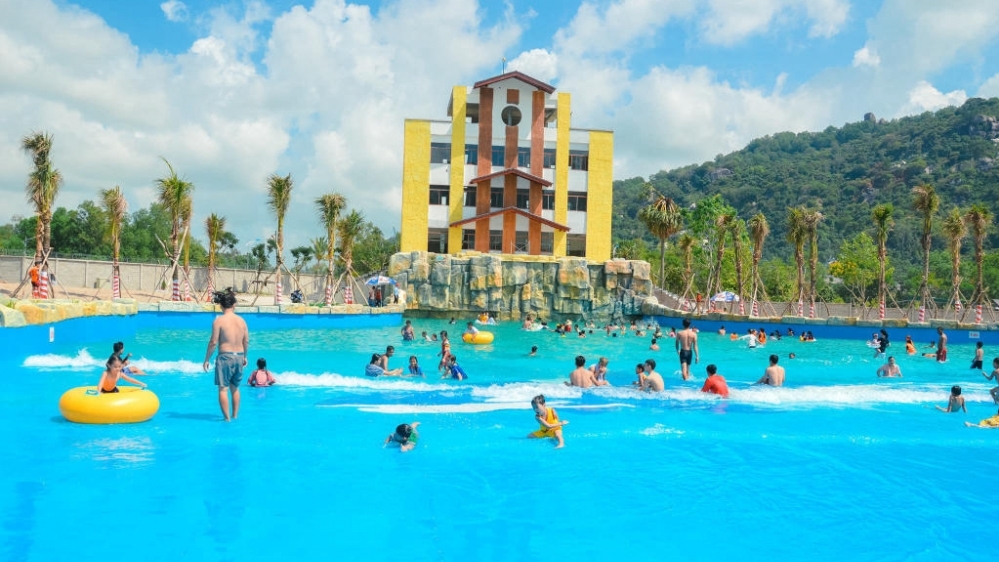 Biết bơi – cơ hội sống còn trên biển