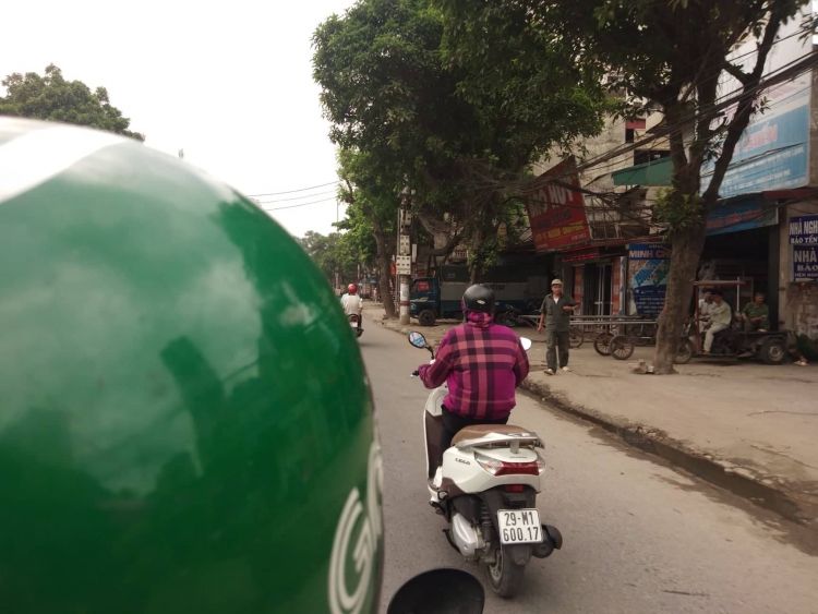 cu nhan dai hoc lam xe om cong nghe thu nhap 20 trieu dongthang