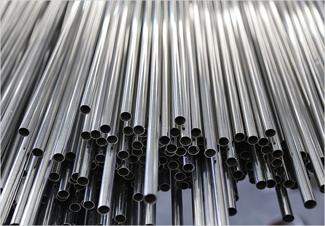 kho khan bua vay nganh thep viet nam