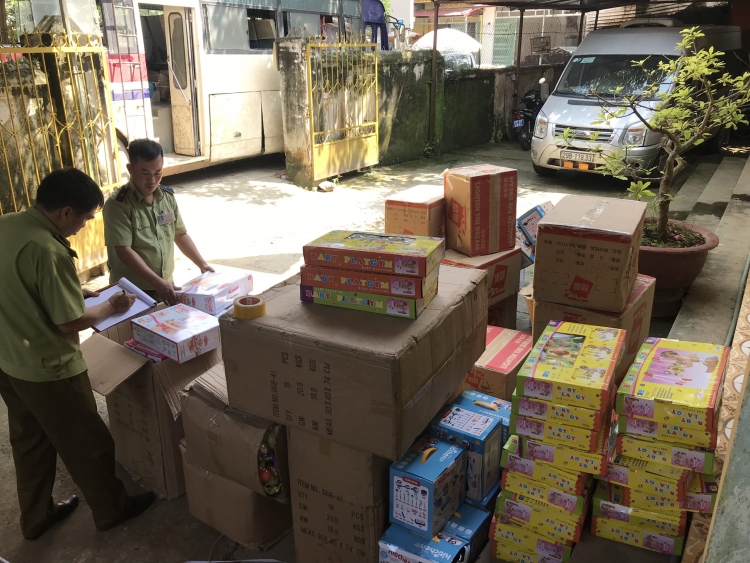 lien tiep phat hien hang hoa nhap lau tu trung quoc