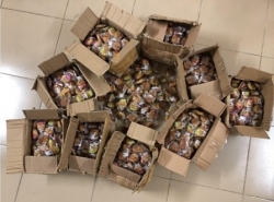 ha noi tam giu nhieu thung banh trung thu khong ro nguon goc