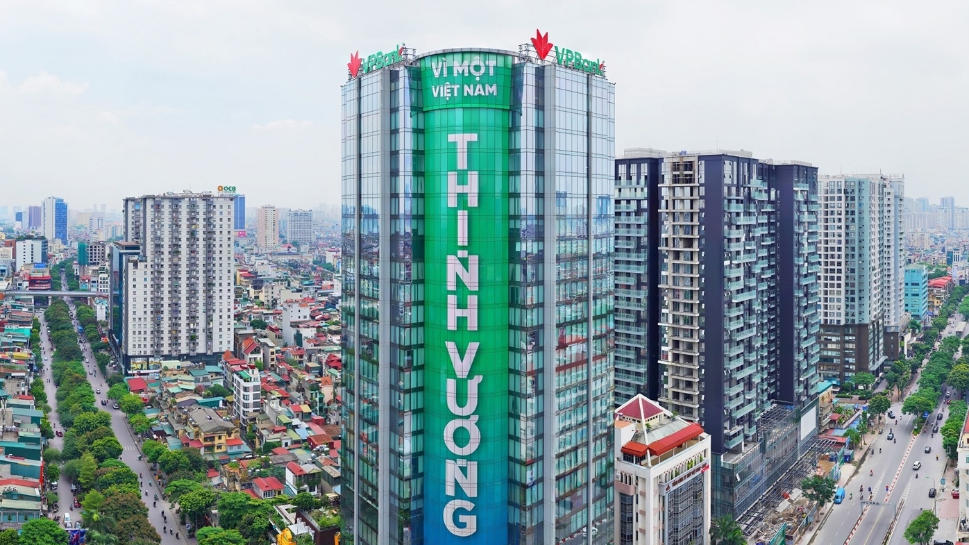 VPBank kinh doanh ra sao sau nửa chặng đường năm 2024?