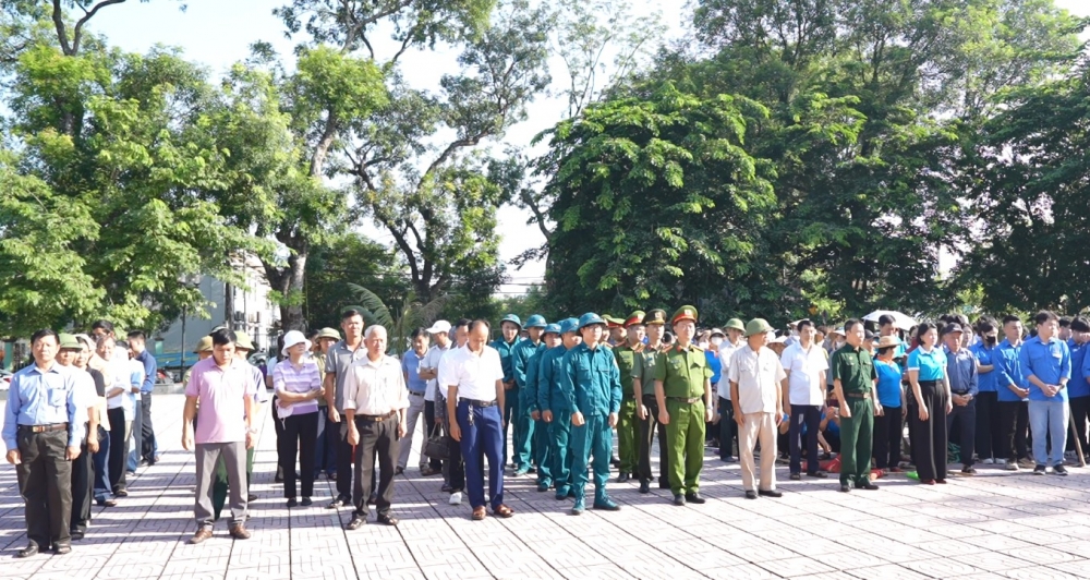 Xã Dương Hòa: Chung tay giữ gìn vệ sinh môi trường, xây dựng nếp sống văn minh