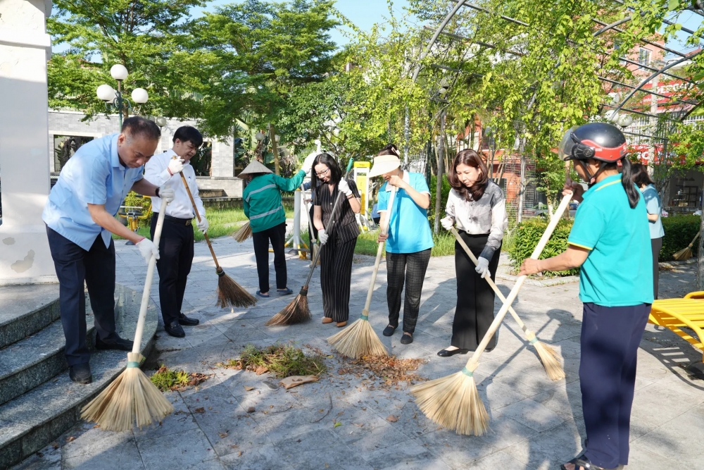 Xã Đan Phượng: Giữ gìn vệ sinh môi trường không phải là việc riêng của ai
