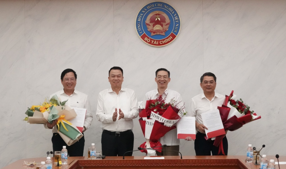 Bộ Tài chính điều động, bổ nhiệm một số nhân sự chủ chốt