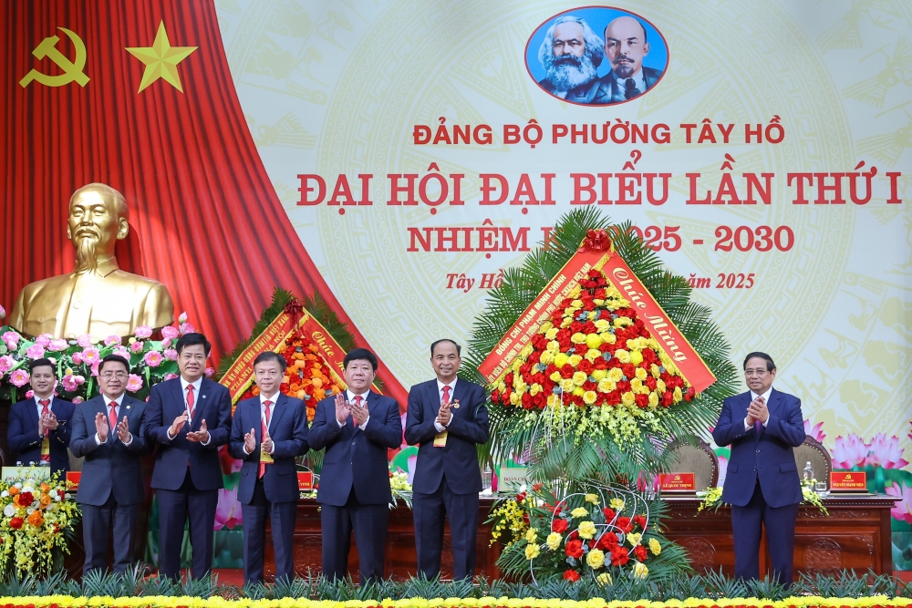 Thủ tướng: Xây dựng phường Tây Hồ kiểu mẫu, đi đầu, đặt mục tiêu đột phá cao hơn mặt bằng chung Thủ tướng: Xây dựng phường Tây Hồ kiểu mẫu, đi đầu, đặt mục tiêu đột phá cao hơn mặt bằng chung