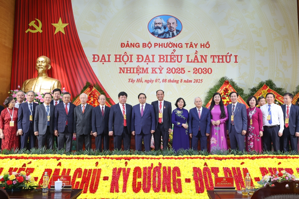 Thủ tướng: Xây dựng phường Tây Hồ kiểu mẫu, đi đầu, đặt mục tiêu đột phá cao hơn mặt bằng chung Thủ tướng: Xây dựng phường Tây Hồ kiểu mẫu, đi đầu, đặt mục tiêu đột phá cao hơn mặt bằng chung