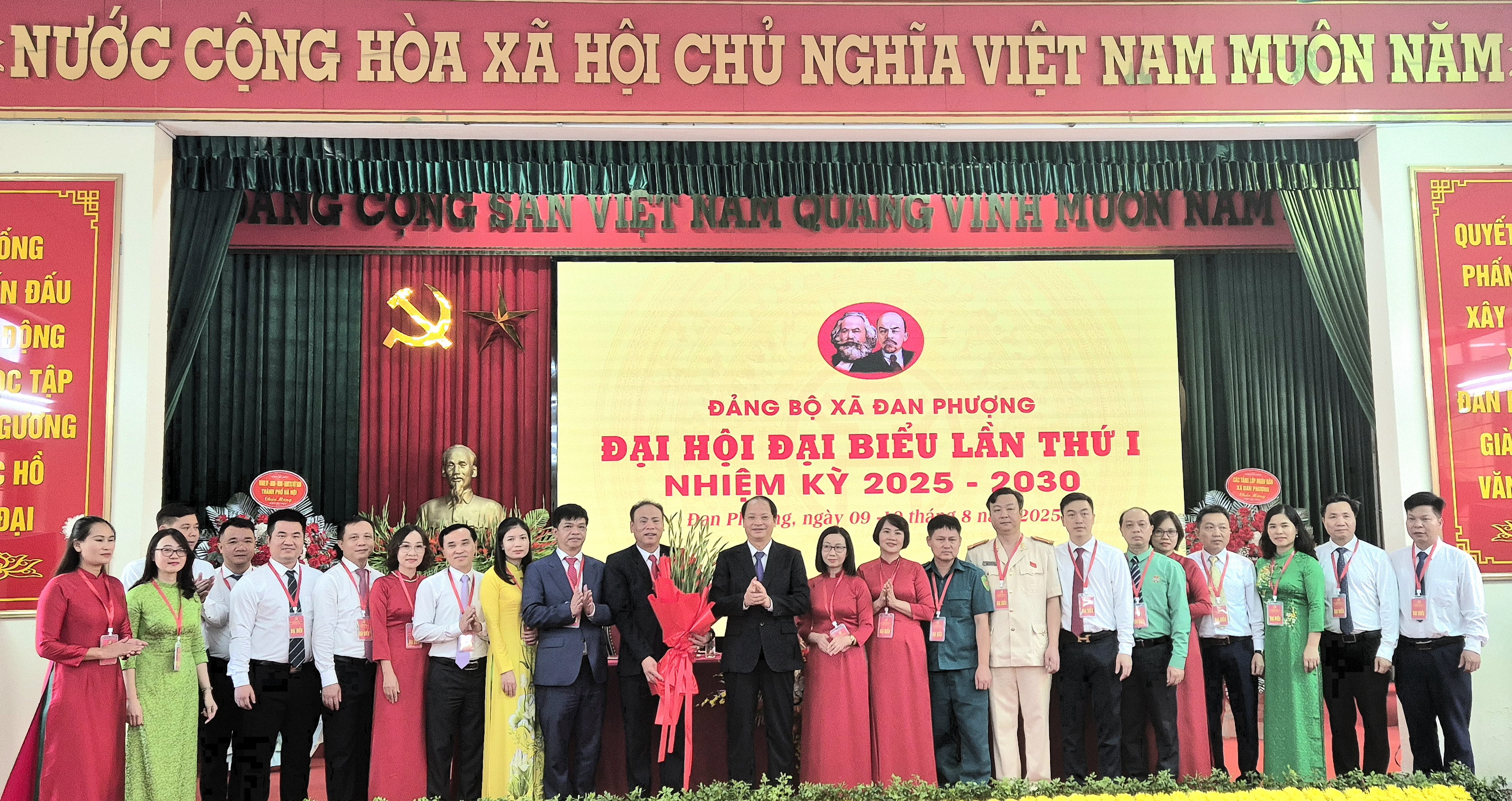 Huy động sức mạnh tổng hợp đưa xã Đan Phượng thành đô thị xanh, văn minh