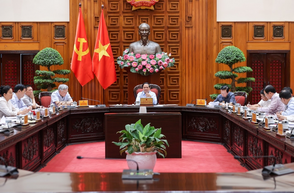 Hoàn thiện mô hình chính quyền 2 cấp, bảo đảm vận hành hiệu quả ngay trong năm 2025