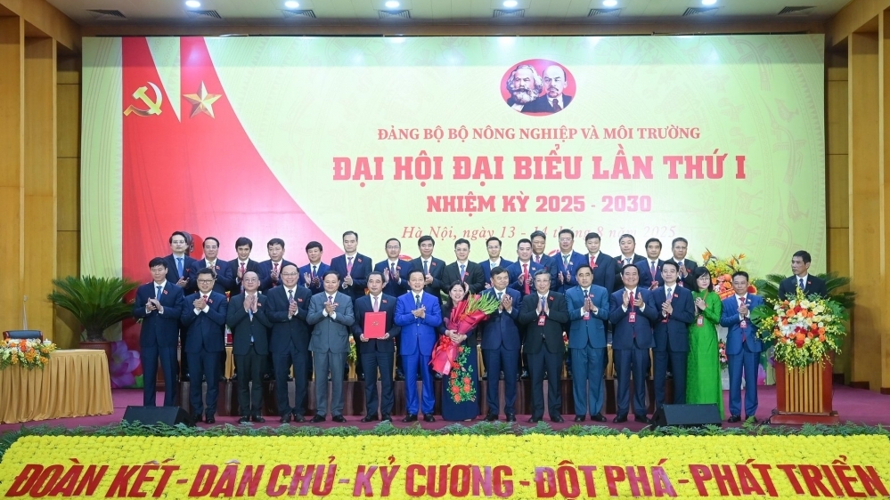 Ra mắt Ban Chấp hành Đảng bộ Bộ Nông nghiệp và Môi trường khóa mới