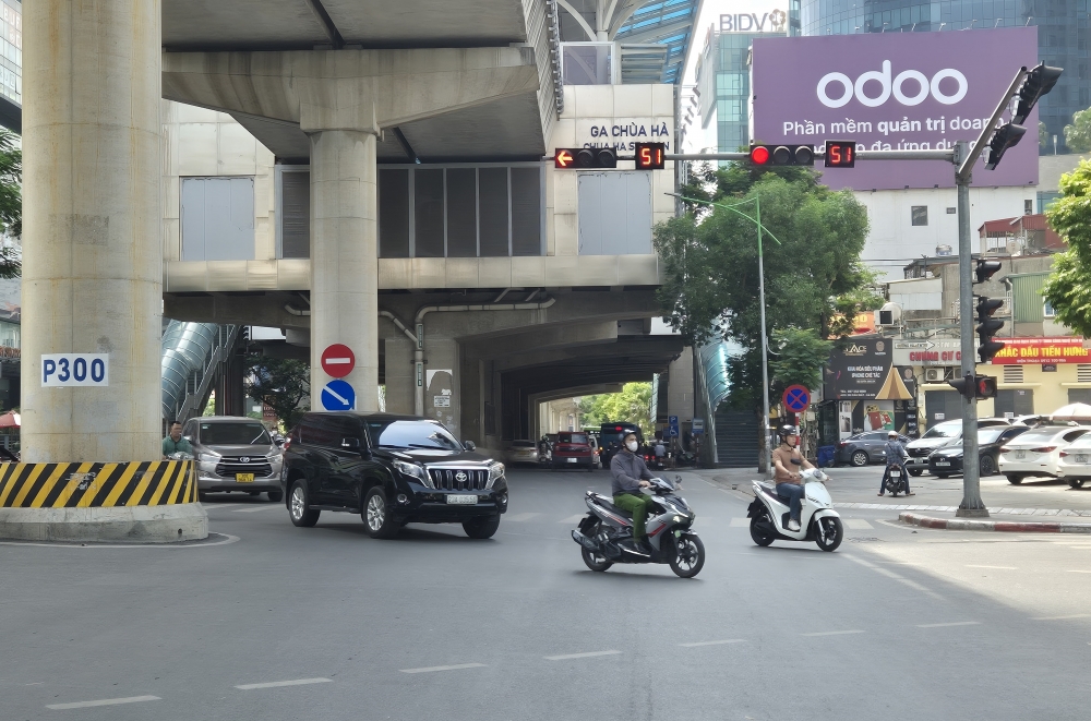 Hà Nội cấp bách tổng rà soát ô tô, xe máy để chuyển đổi xe xăng