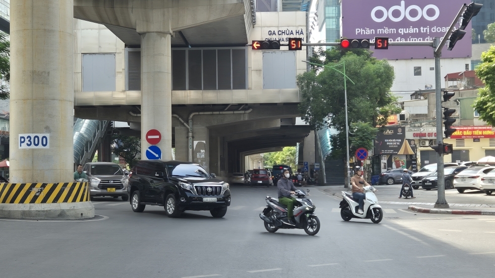 Hà Nội cấp bách tổng rà soát ô tô, xe máy để chuyển đổi xe xăng