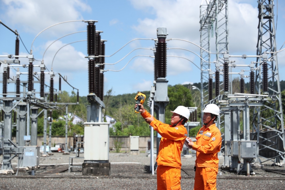 Bộ Công thương muốn tính vào giá điện khoản lỗ gần 45.000 tỷ đồng của EVN