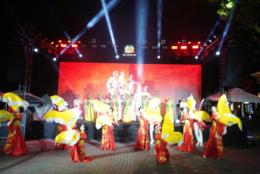 Chương trình nghệ thuật “Vì Thủ đô bình yên”: Khúc ca tri ân và tự hào