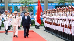 cong an nhan dan la nguoi ban dong hanh chia se nhung lo toan vat va cua nguoi dan