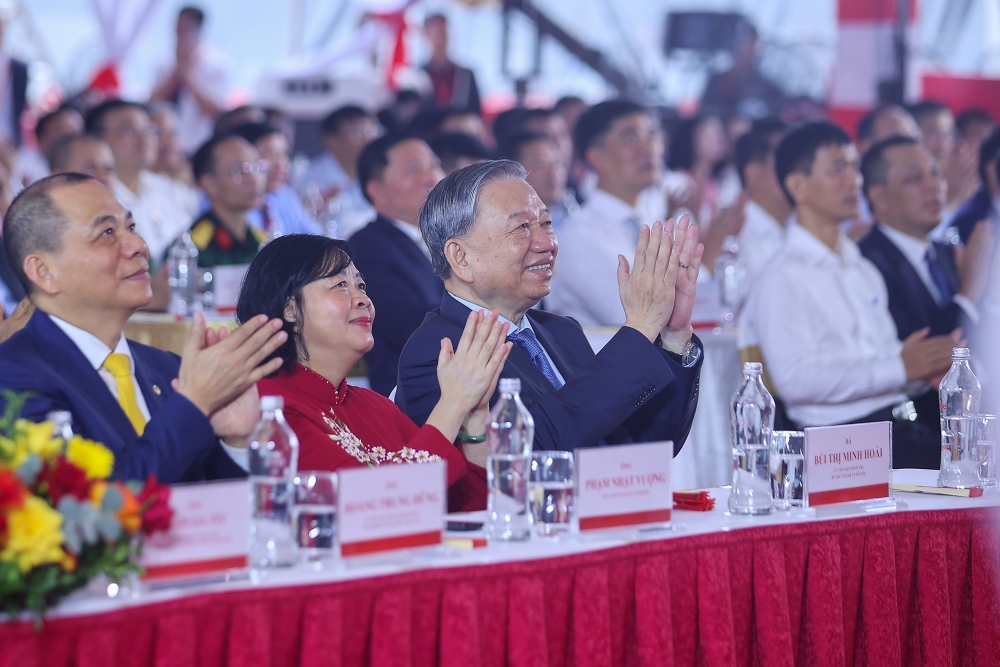 Những mảnh ghép tô thắm và làm rạng rỡ bức tranh dân tộc Việt Nam