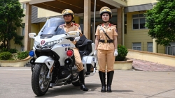 Ngắm cán bộ, chiến sĩ và dàn xe đặc chủng của lực lượng Cảnh sát giao thông