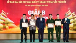 bao tuoi tre thu do dat giai b giai bao chi toan quoc ve nganh tu phap