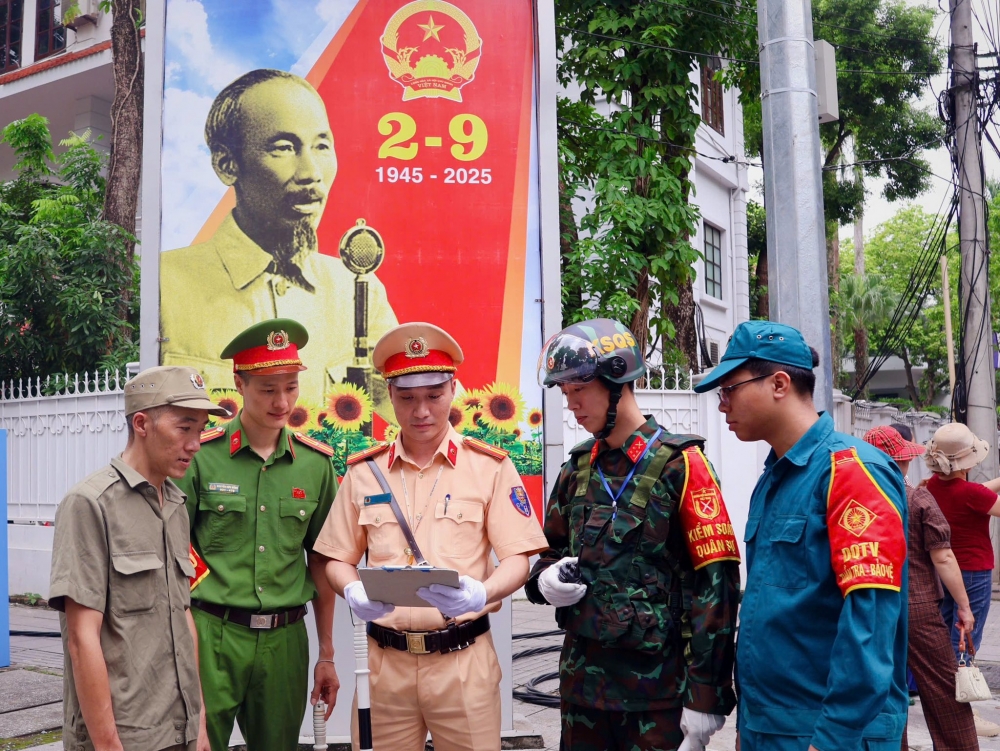 CSGT Hà Nội huy động tối đa lực lượng phục vụ tổng hợp luyện A80
