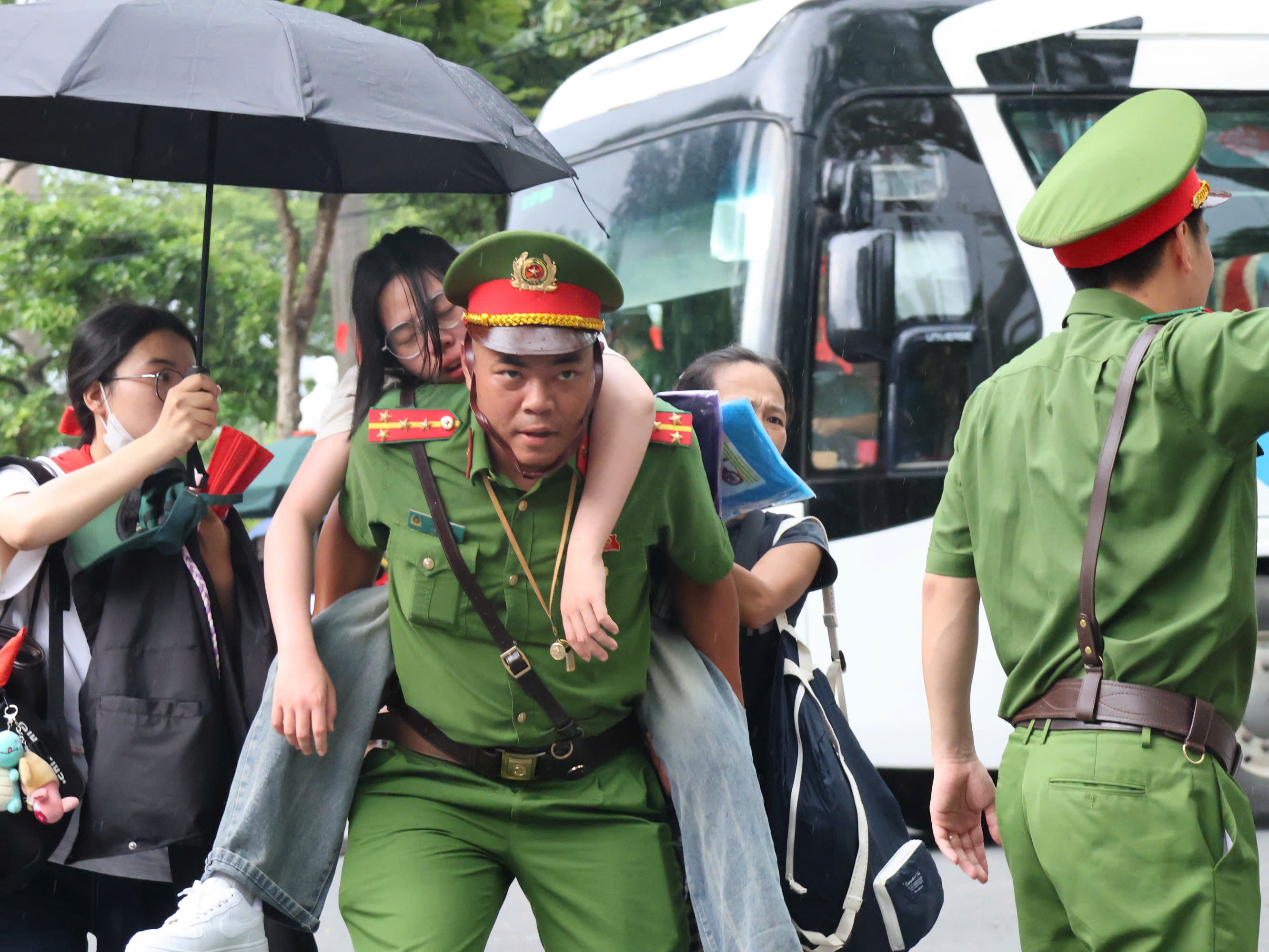 Hướng về đại lễ A80, tình quân dân Thủ đô càng thêm gắn bó