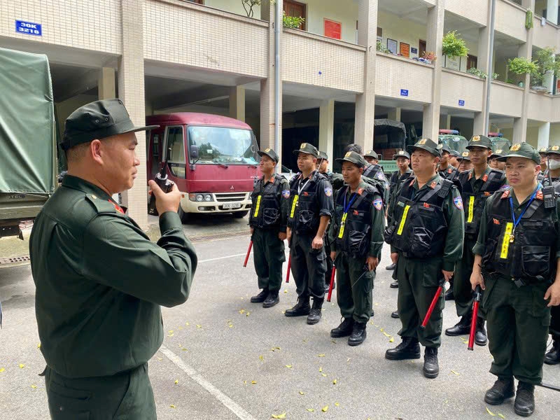 Cảnh sát đặc nhiệm đặt quyết tâm cao nhất đảm bảo an toàn sự kiện A80 Cảnh sát đặc nhiệm đặt quyết tâm cao nhất đảm bảo an toàn sự kiện A80