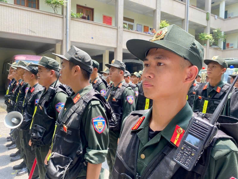 Cảnh sát đặc nhiệm đặt quyết tâm cao nhất đảm bảo an toàn sự kiện A80 Cảnh sát đặc nhiệm đặt quyết tâm cao nhất đảm bảo an toàn sự kiện A80