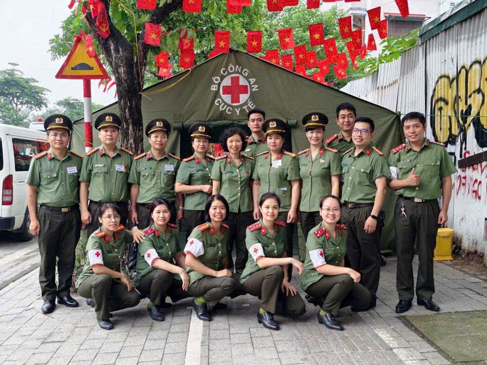 Lực lượng y tế Công an Hà Nội sẵn sàng cho sự kiện A80 Lực lượng y tế Công an Hà Nội sẵn sàng cho sự kiện A80