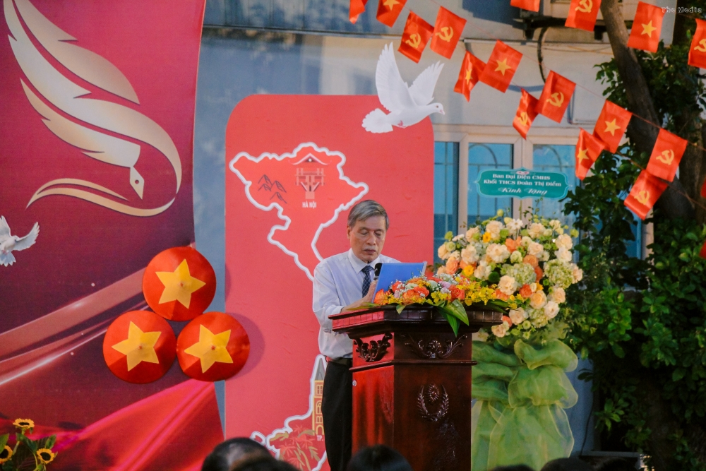 Chạm quá khứ - Viết tiếp tương lai