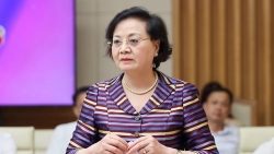 co tinh trang can bo loi dung chinh sach nghi che do truoc tuoi