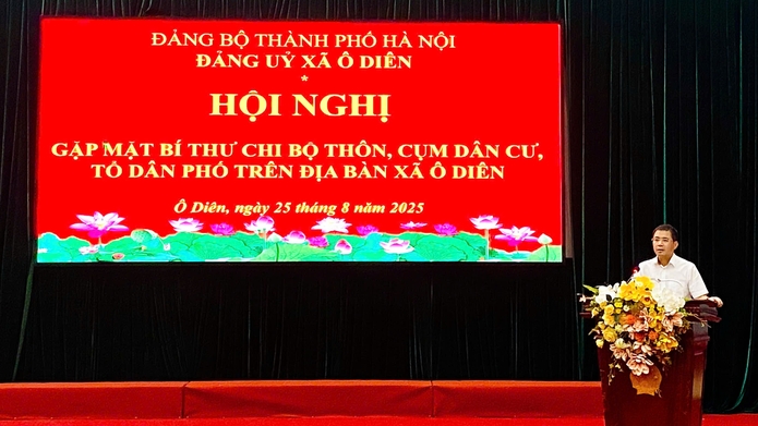 can bo dang vien xa o dien chung suc xay dung que huong ngay cang giau dep