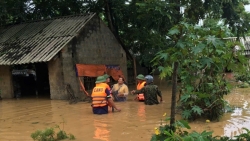 nhanh chong ho tro nhan dan sua nha cua bi hu hai sau bao so 5