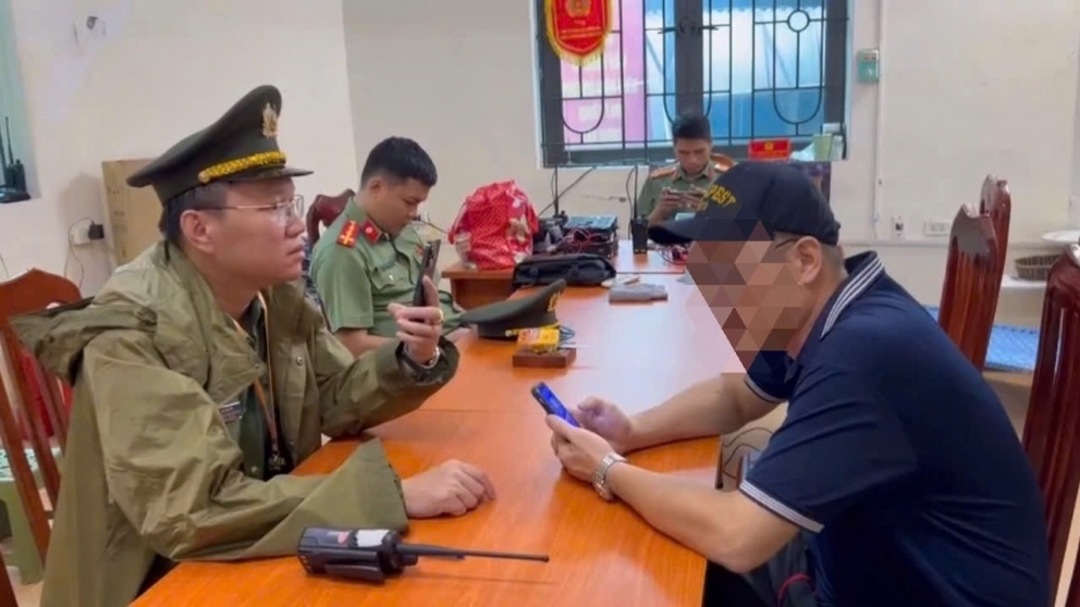 Công an xử lý đối tượng “xếp ghế giữ chỗ”, trục lợi từ sự kiện A80