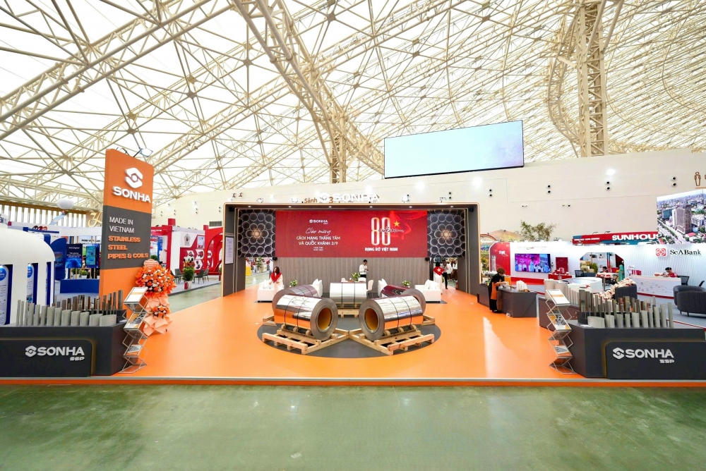 Thủ tướng: Triển lãm 80 năm tôn vinh lịch sử vẻ vang, lan tỏa lòng yêu nước, niềm tự hào, khát vọng vươn mình của dân tộc