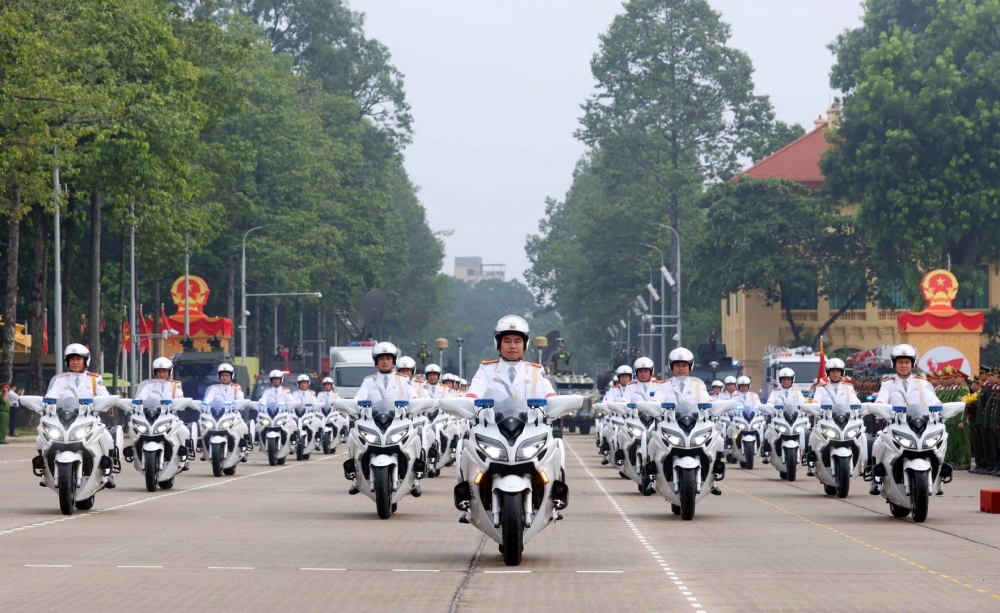 Hình ảnh lực lượng Công an xuất quân bảo vệ đại lễ A80