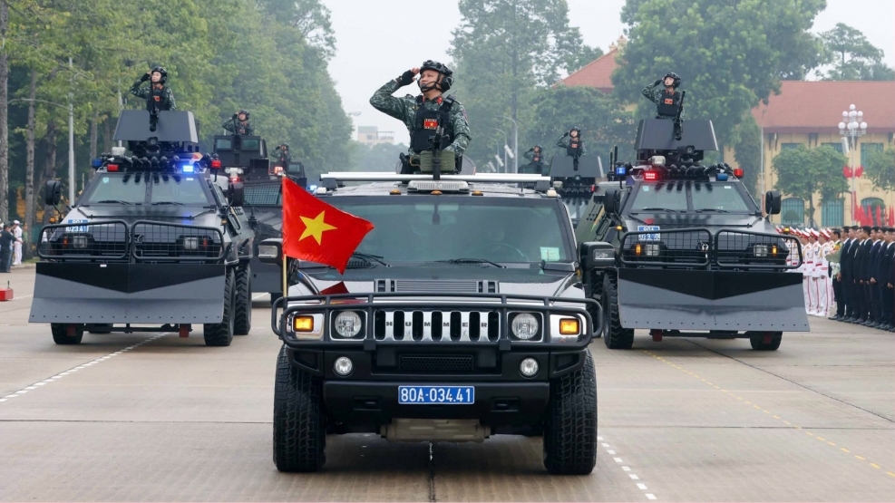 Hình ảnh lực lượng Công an xuất quân bảo vệ đại lễ A80