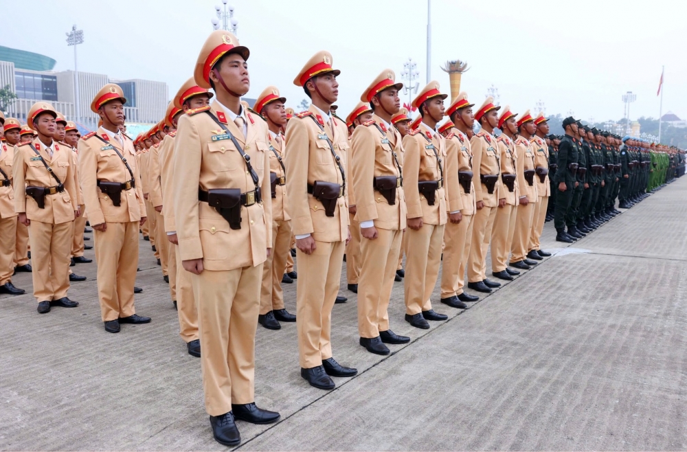 Hình ảnh lực lượng Công an xuất quân bảo vệ đại lễ A80