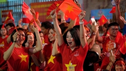 tang qua quoc khanh cho toan dan khong bo sot va khong trung lap